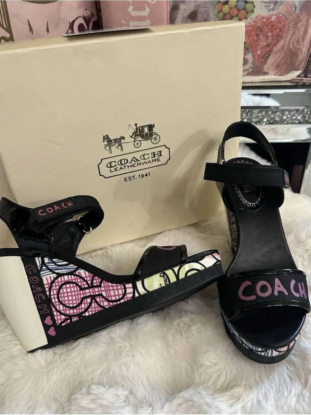 RARE New in Box Coach Poppy Addisen Pink Optic Black Patent Wedge Sandals 6.5